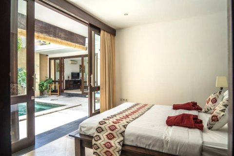 3 bedrooms Villa in Kerobokan, Indonesia No. 70955 14