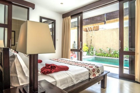 3 bedrooms Villa in Kerobokan, Indonesia No. 70955 18