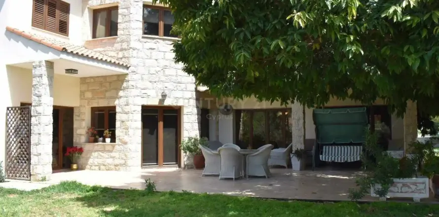 3 dormitorios Villa en Pyrgos, Cyprus No. 29352