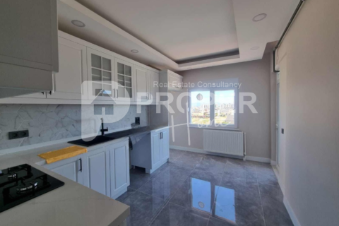 4 rooms Apartment in Muratpasa, Turkey No. 13173 13