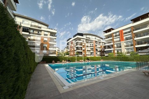 6 rooms Apartment in Konyaalti, Turkey No. 10813 1