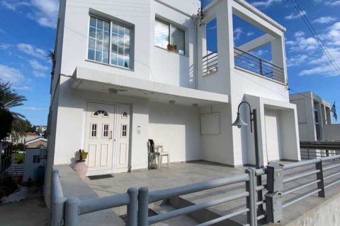 7 bedrooms Villa in Agios Athanasios, Cyprus No. 39346 1