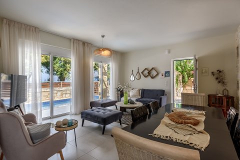 3 dormitorios Apartment en Chania, Greece No. 24158 2