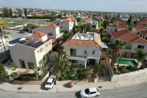 4 bedrooms House in Erimi, Cyprus No. 40311 1