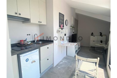 2+1 Apartment in Kadikoy, Turkey No. 17361 8