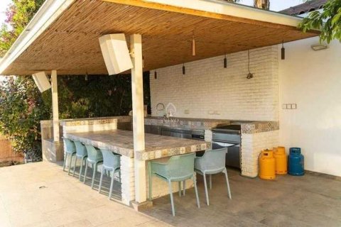 6 bedrooms House in Germasogeia, Cyprus No. 77150 14
