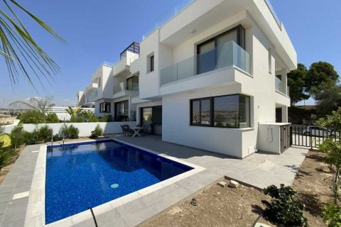3 bedrooms House in Pyla, Cyprus No. 77146 1