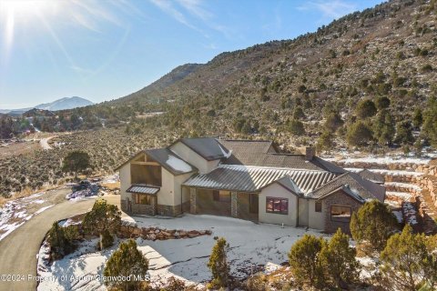 5 bedrooms House in Glenwood Springs, USA No. 72475 1