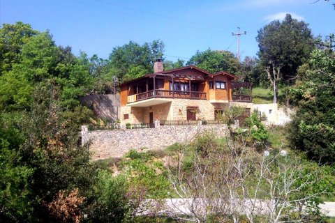 4 bedrooms House in Euboea, Greece No. 59890 1