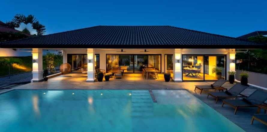 3 bedrooms Villa in Hua Hin, Thailand No. 205