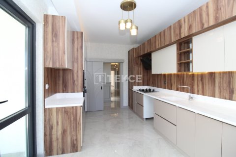 4+1 Apartment in Ankara, Turkey No. 61106 7