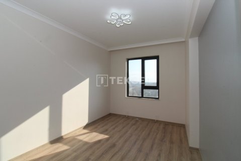 4+1 Apartment in Ankara, Turkey No. 61106 17