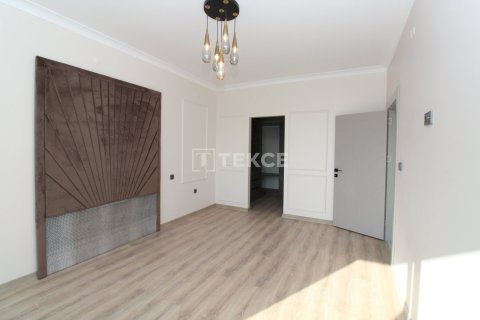 4+1 Apartment in Ankara, Turkey No. 61106 10