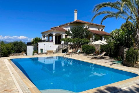 5 bedrooms Villa in Corfu, Greece No. 54550 3