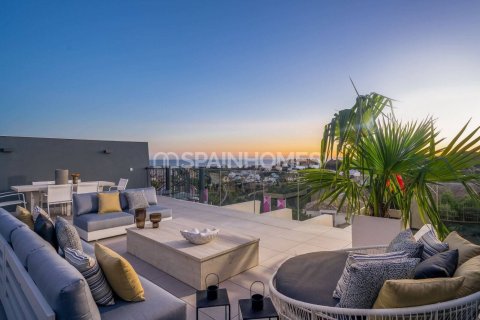 3 dormitorios Penthouse en Estepona, Spain No. 25848 12