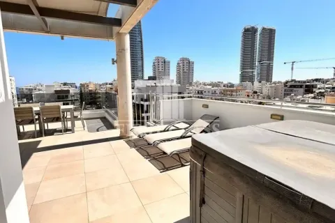 2 bedrooms Penthouse in Limassol, Cyprus No. 35282 2