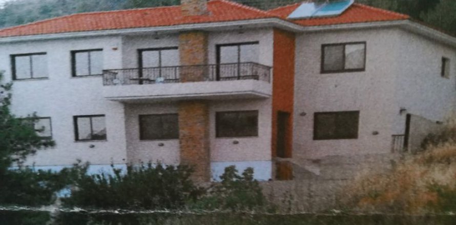 4 bedrooms Villa in Pera Pedi, Cyprus No. 36819