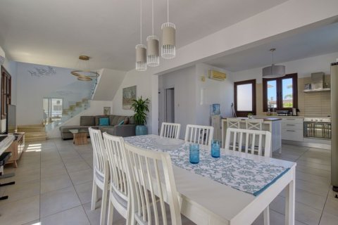 4 bedrooms Villa in Pernera, Cyprus No. 36817 4