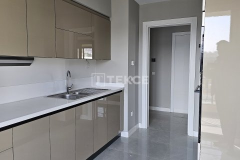 3+1 Apartment in Istanbul, Turkey No. 11805 22