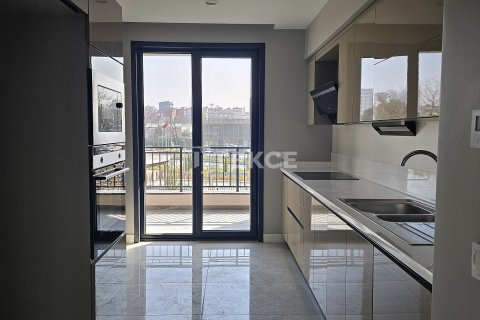 3+1 Apartment in Istanbul, Turkey No. 11805 20