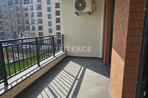 3+1 Apartment in Istanbul, Turkey No. 11805 28