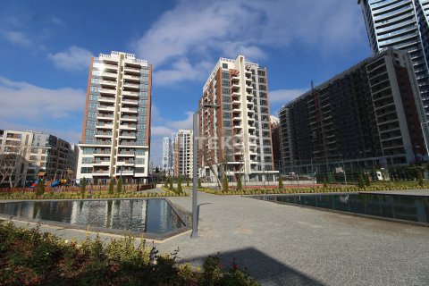 3+1 Apartment in Istanbul, Turkey No. 11805 4