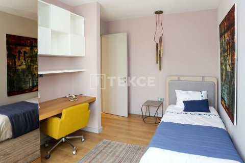 3+1 Apartment in Beylikduezue, Turkey No. 11770 30