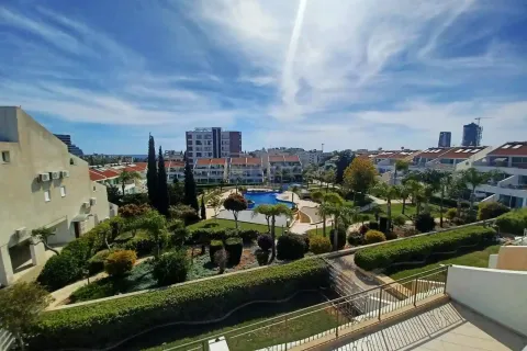 3 dormitorios Penthouse en Limassol, Cyprus No. 34952 3