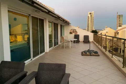 3 dormitorios Penthouse en Limassol, Cyprus No. 34952 4