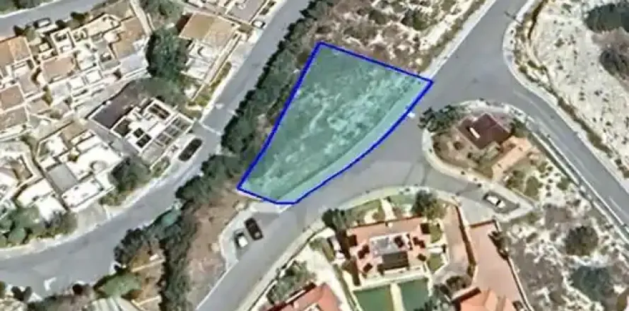 628m² Land in Agios Tychonas, Cyprus No. 36173