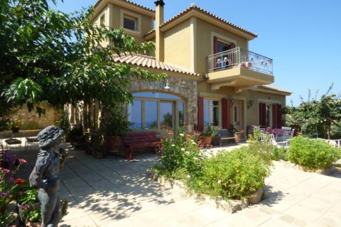 5 bedrooms Villa in Central Greece, Greece No. 51280 3