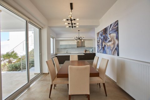 4 bedrooms Villa in Heraklion, Greece No. 66443 10