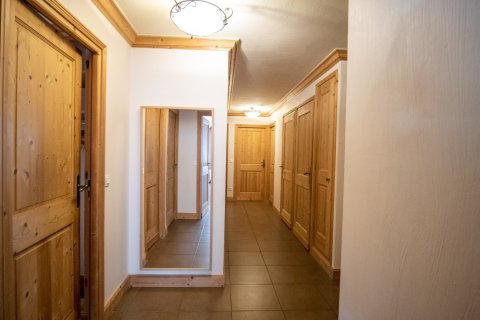 5 bedrooms Apartment in Les Belleville, France No. 67422 7