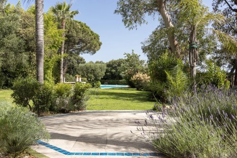 3 bedrooms Villa in Antibes, France No. 67949 3