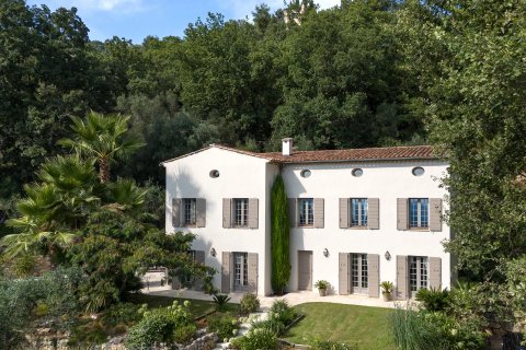 5 dormitorios Villa en Cabris, France No. 67940 1