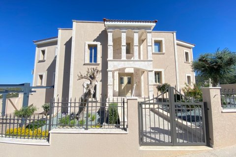 5 dormitorios Villa en Paphos, Cyprus No. 37779 1