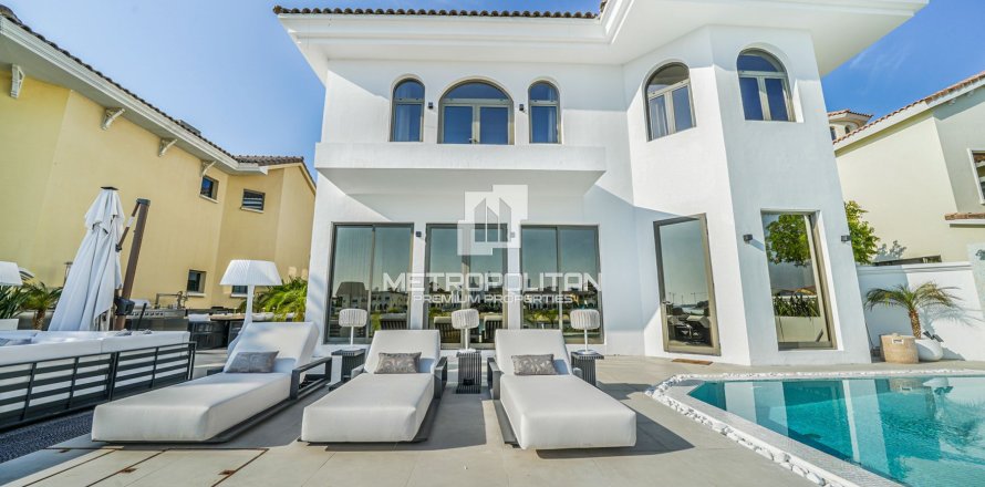 5 dormitorios Villa en Garden Homes, UAE No. 3516