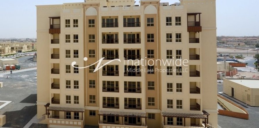 3 dormitorios Apartment en Baniyas, UAE No. 3357