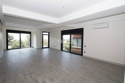 5+2 Apartment in Istanbul, Turkey No. 11420 20