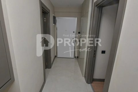 4 rooms Appartement à Muratpasa, Turkey No. 11366 3