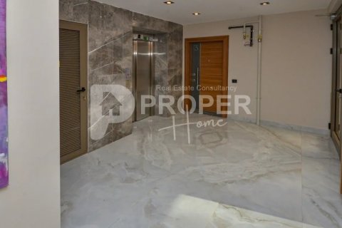 4 rooms Appartement à Muratpasa, Turkey No. 11366 5