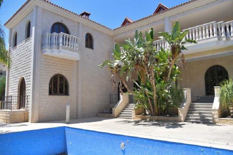 5 bedrooms Villa in Oroklini, Cyprus No. 31624 15