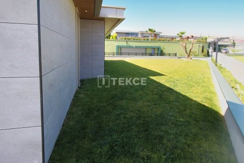 7+1 Villa en Bueyuekcekmece, Turkey No. 21982 24