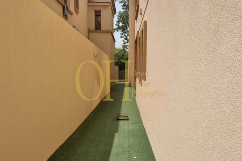 5 bedrooms Villa in Khalifa City, UAE No. 23604 5