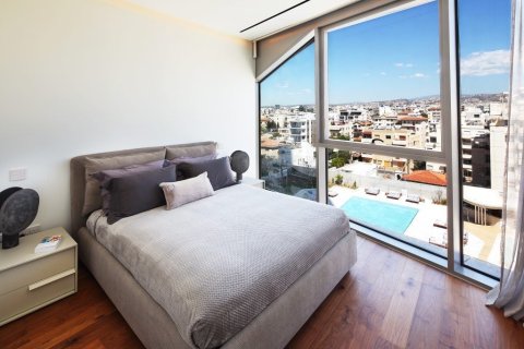 2 bedrooms Apartment in Limassol, Cyprus No. 37466 12