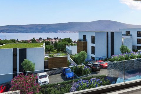 185m² Apartment en Tivat, Montenegro No. 66799 11