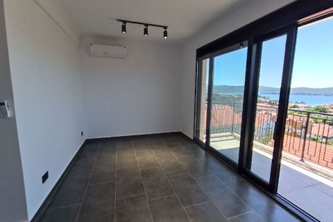 53m² Apartment en Tivat, Montenegro No. 66796 17