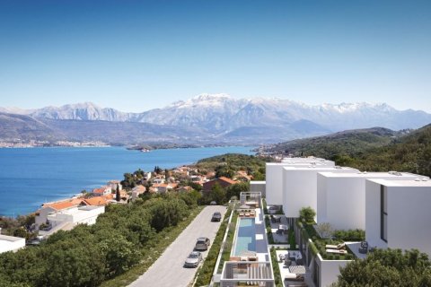 1 dormitorio Apartment en Tivat, Montenegro No. 66795 4