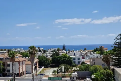 3 dormitorios Penthouse en Paphos, Cyprus No. 40431 1