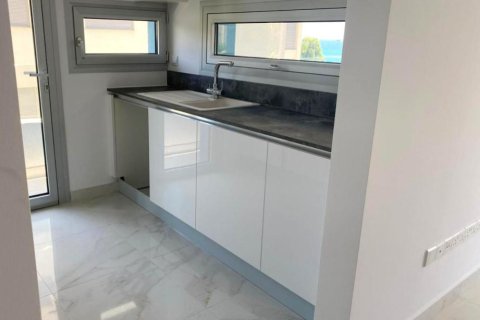 2 dormitorios Apartment en Limassol, Cyprus No. 51375 3